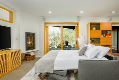Downtown Contemporary Coastal Condo