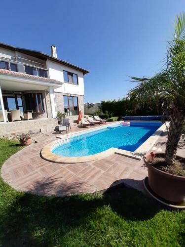 Villa Bellerose