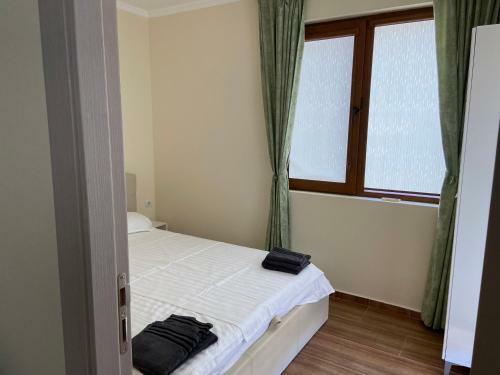 Beachfront 1-bedroom Stylish & Compact Apartment