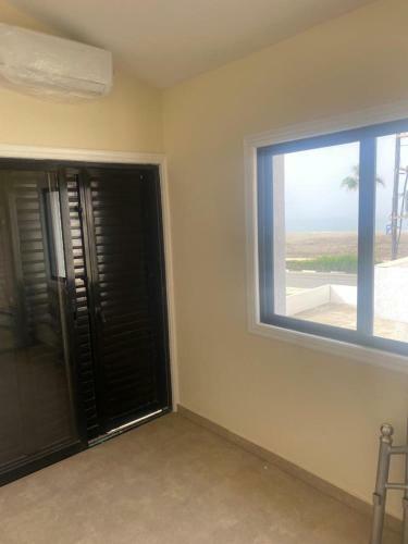 Beachfront 2 Bedroom Villa In Pervolia Larnaca.