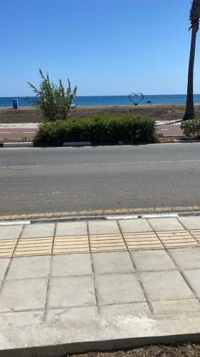 Beachfront 2 Bedroom Villa In Pervolia Larnaca.