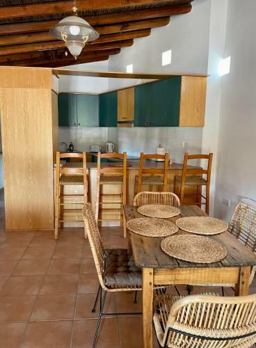 Traditional Holiday House In Louvaras Village