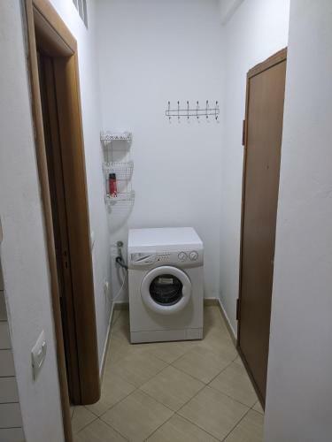 Vacation Home In Vlore Lungomare Promenade Area