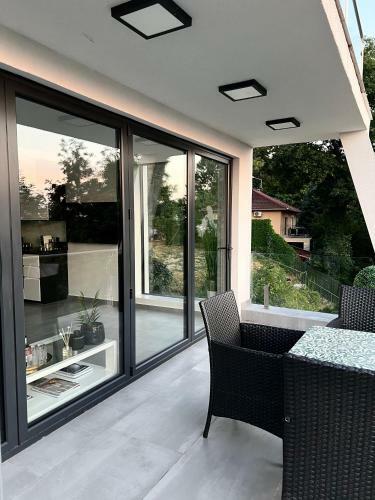 Aris Apartman