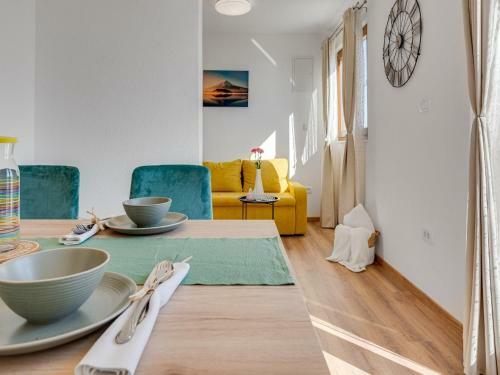 Hostal Rina Apartments