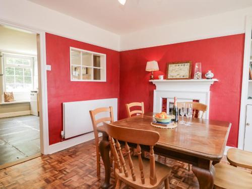 Roanview Cottage