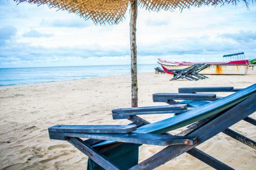 Omeesha Beach Hotel