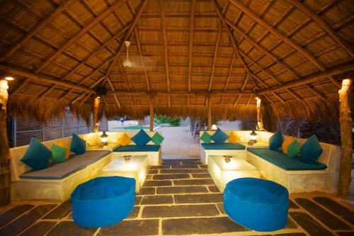 Hotel Dolphin Beach