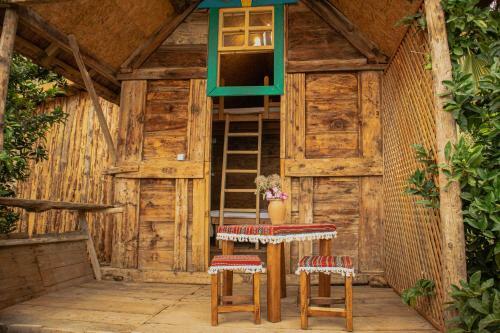 Lodge Heredot's House