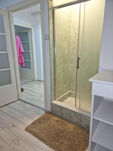 Marakana Apartment-free Parking Space 2