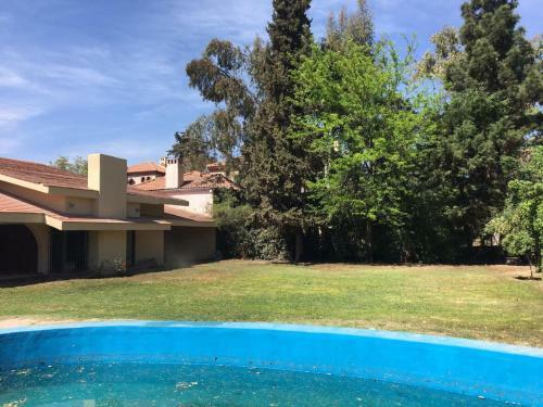 Villa Tresmarias