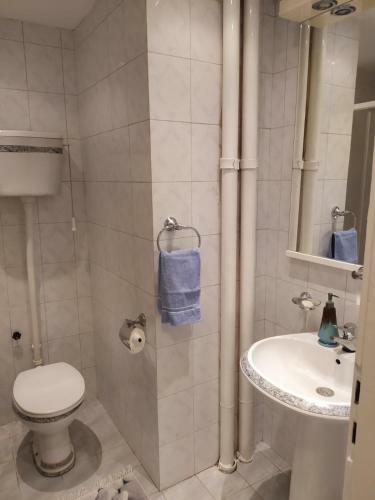Baness Apartment