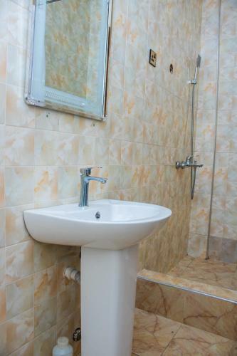 Tantra Grand Apartments