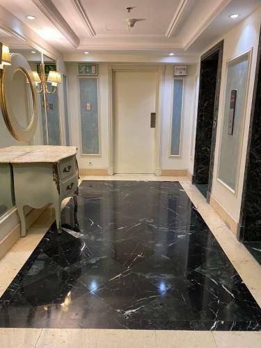 Four Season Hotel-luxury Apartments
