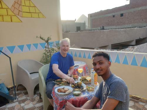 Bed & Breakfast 2 Jana Pyramids View Inn