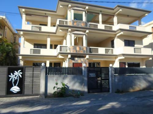 Apartamento Residence La Colombe Vacation Rentals