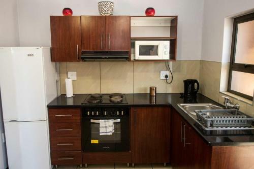 Hostal Ethithiya Guesthouse And Self-catering