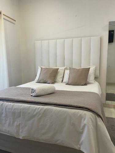 Hostal Ethithiya Guesthouse And Self-catering