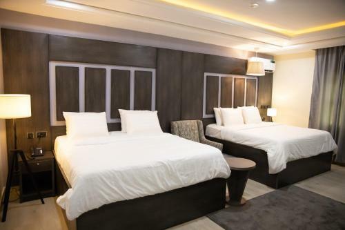 Thames Hotel