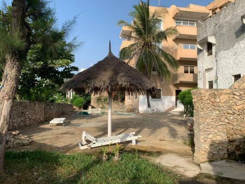 Apartamento Breezy African Inspired Two Bedroom Flat.