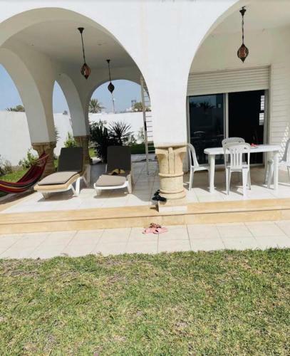 Perfect Beach Villa With Pool