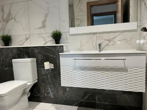 Apartamento Palm Lake Resort Lobna