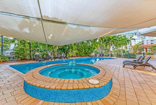 Apartamento Idyllic Waterfront Pool Escape With Esplanade View