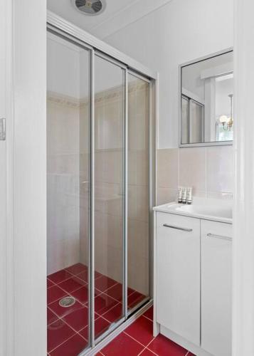 Spacious Family Home / Forster
