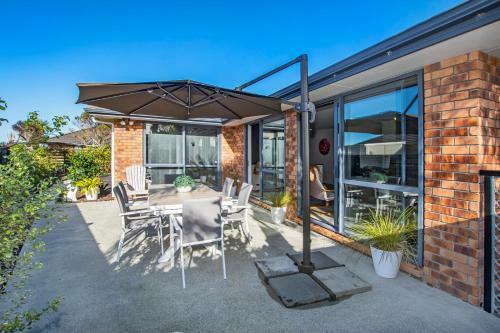 Seas The Day - Ruak?k? Holiday Home
