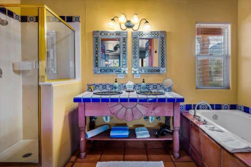 Bed & Breakfast Adobe Hacienda- Sedona Suite