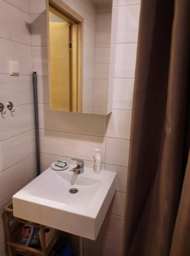 Kena Terrassiga Apartement Aisa 39