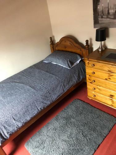 5/6 Bed House Barnsley Centre