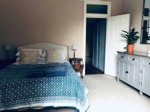 Lovely 1-bed Apartment In Bath