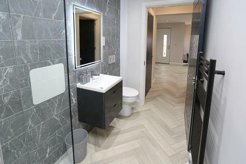 No1 Luxury Service Apartments
