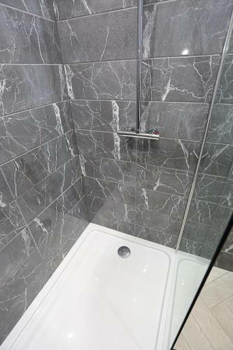No1 Luxury Service Apartments