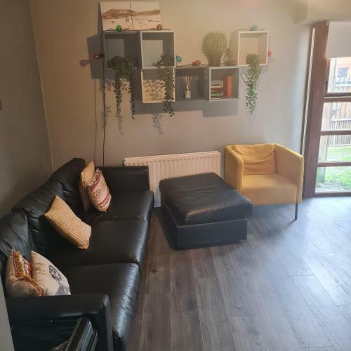 Perfect City Centre 3 Bedroom Home Free Parking