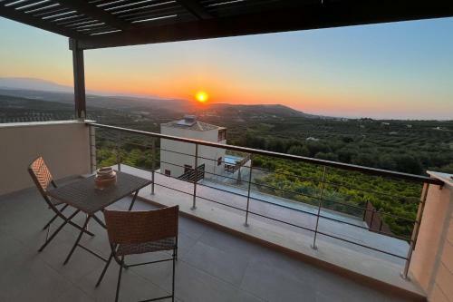 Charming Villa Plyto W/ Extraordinary Views