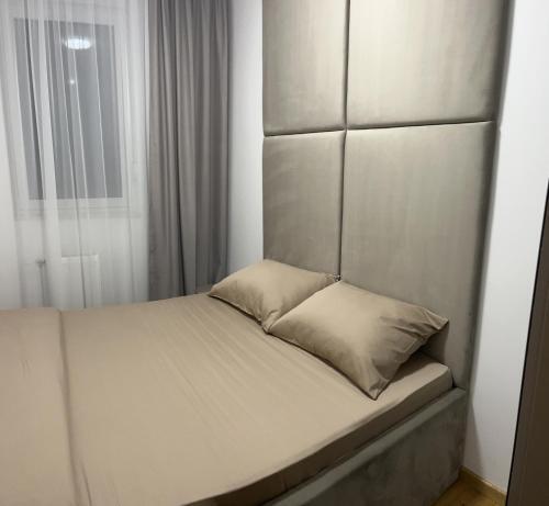Leni Apartment Center