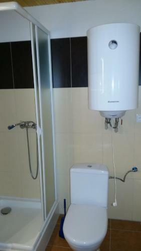 Hostal Banarka - Penzion, Camping, Caravan Park, Enduro