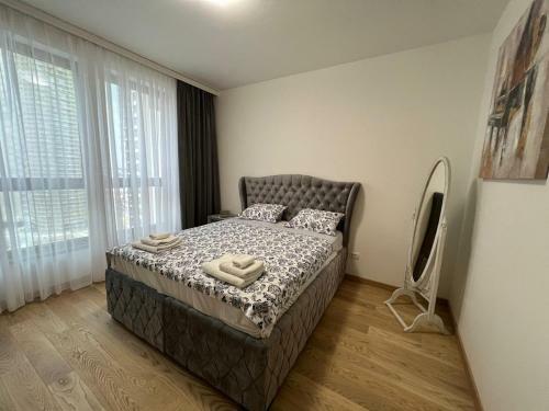 Aurora Apartment