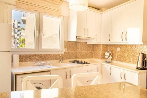 Apartamento Vibrant And Centrally Located Flat In Alsancak