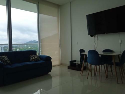 Ex�tico Apartamento Two Towers