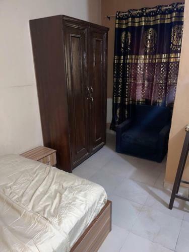 Lovely 2 Bedroom Apartment In Secured Gra