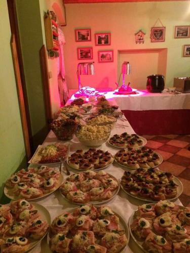 Hostal Hotel Penzion Tr�mky