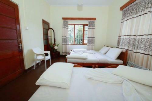 Private Bungalow At Lake Gregory