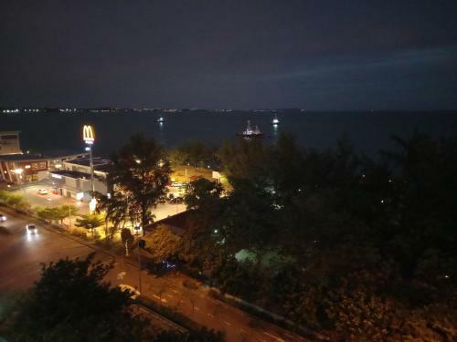Hotel Sunset View 969 @ D'wharf Pd Waterfront