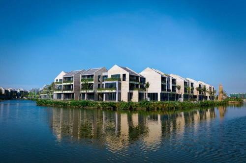 Peacefully 5 Br Villa On Quiet Hoi An River Resort