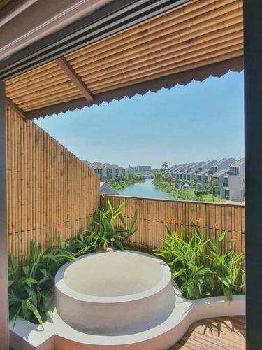 Peacefully 5 Br Villa On Quiet Hoi An River Resort