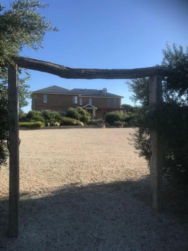 Bed & Breakfast Charm Lodge