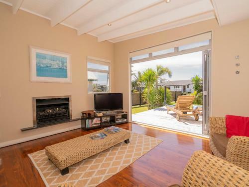 Matarangi Majesty - Matarangi Holiday Home